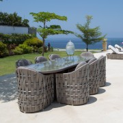 strips-diningarmchair